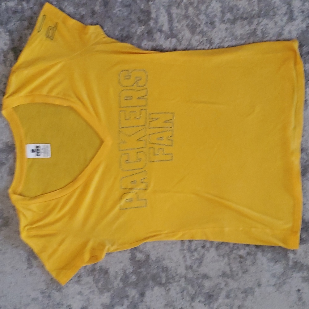 PINK by Victoria Secret Green Bay Packers shirt